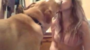 Blonde wife makes out with the dog in raw zoophilia